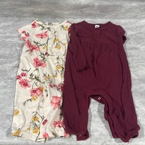 Fall romper set. One short sleeve one long sleeve 12-18month